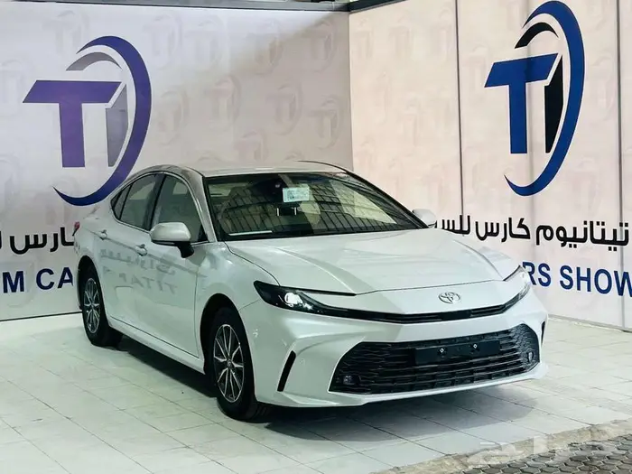 تويوتا كامري استندر بنزين 2025 2