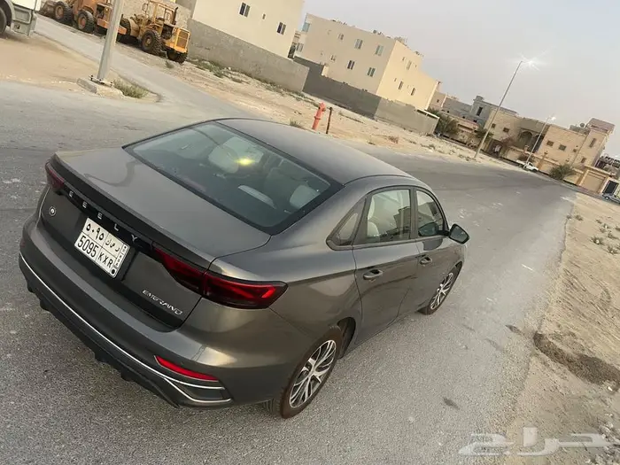 2023 جيلي أمجراند 15