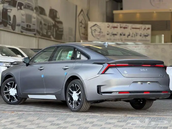 كيا K8 استاندر موديل 2026 كاش واقساط 9