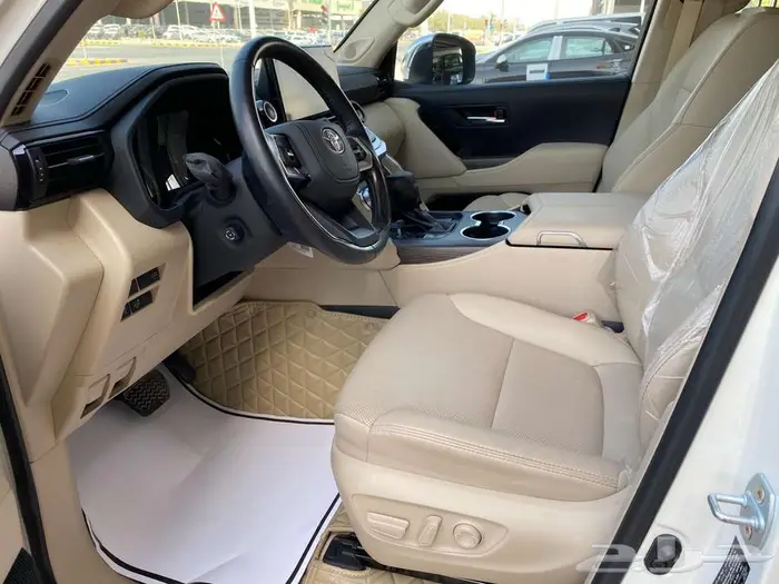تويوتا لاندكروزر VXR 2024 9