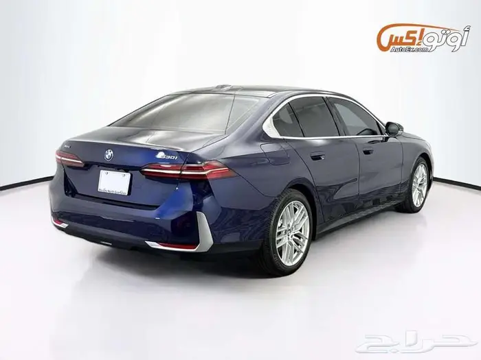 2024 بي إم دبليو 530i سيدان 3
