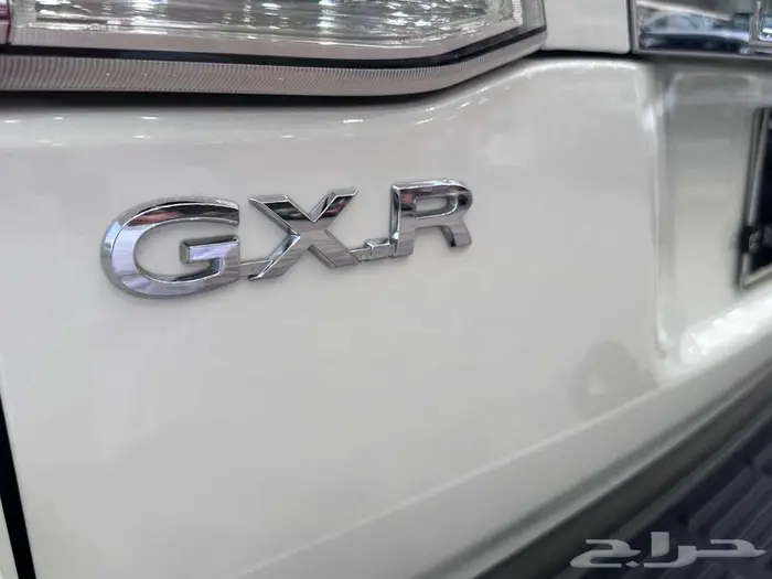 تويوتا لاندكروزر GXR 24