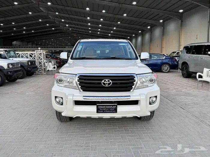 تويوتا لاندكروزر GXR 0