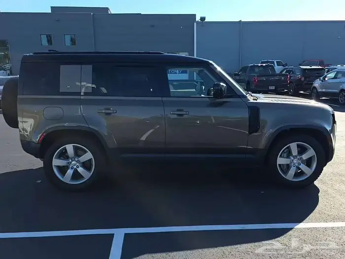 Land Rover Defender 110 First Edition 2