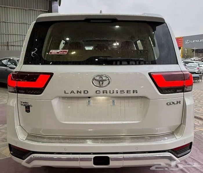 تويوتا لاندكروزر GXR3 بنزين 2025 2