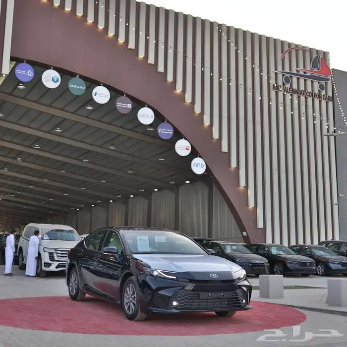 تويوتا كامري E ستاندر وجميع الفئات 2025عروض مبيعات البنوك 5