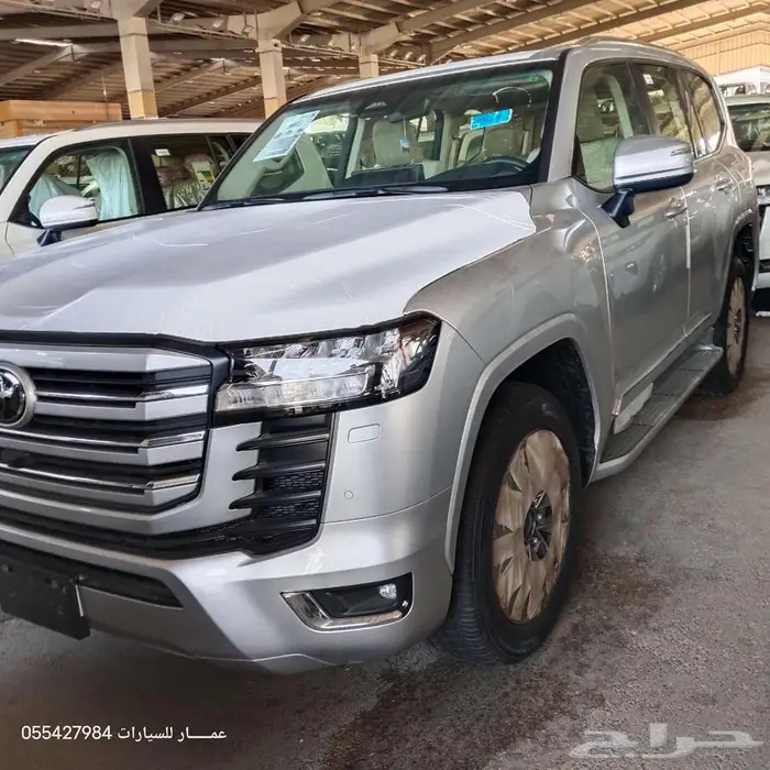تويوتا لاندكروزر GXR.L3 بنزين 2025 2