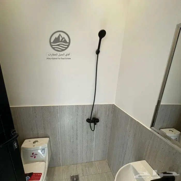 للإيجار   استراحة فاخرة مؤثثة بالكامل - حي الخير 8