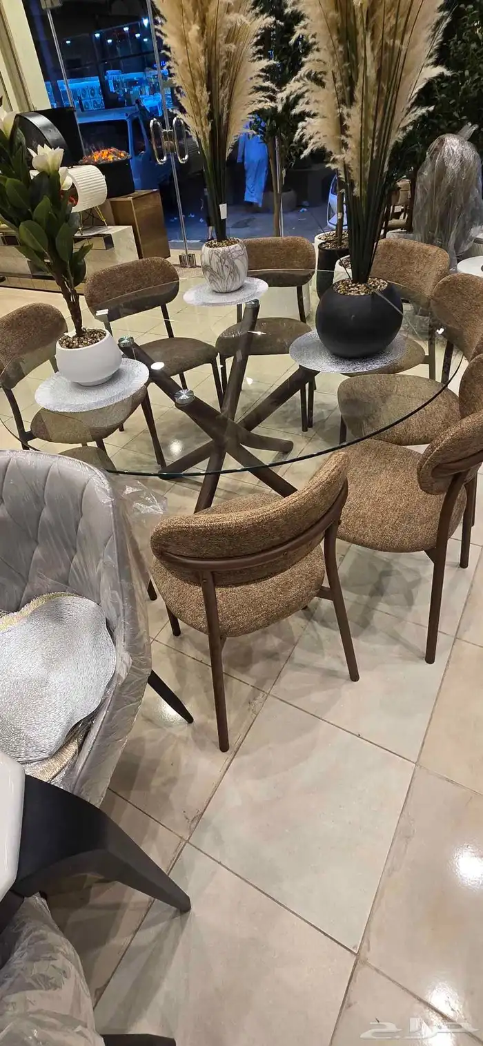 طاولة طعام مع كرسي كامل كرتون 0