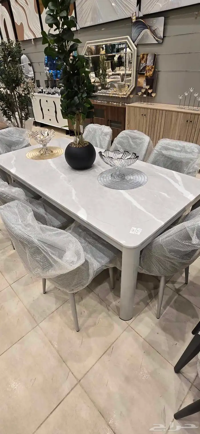 طاولة طعام مع كرسي كامل كرتون 8