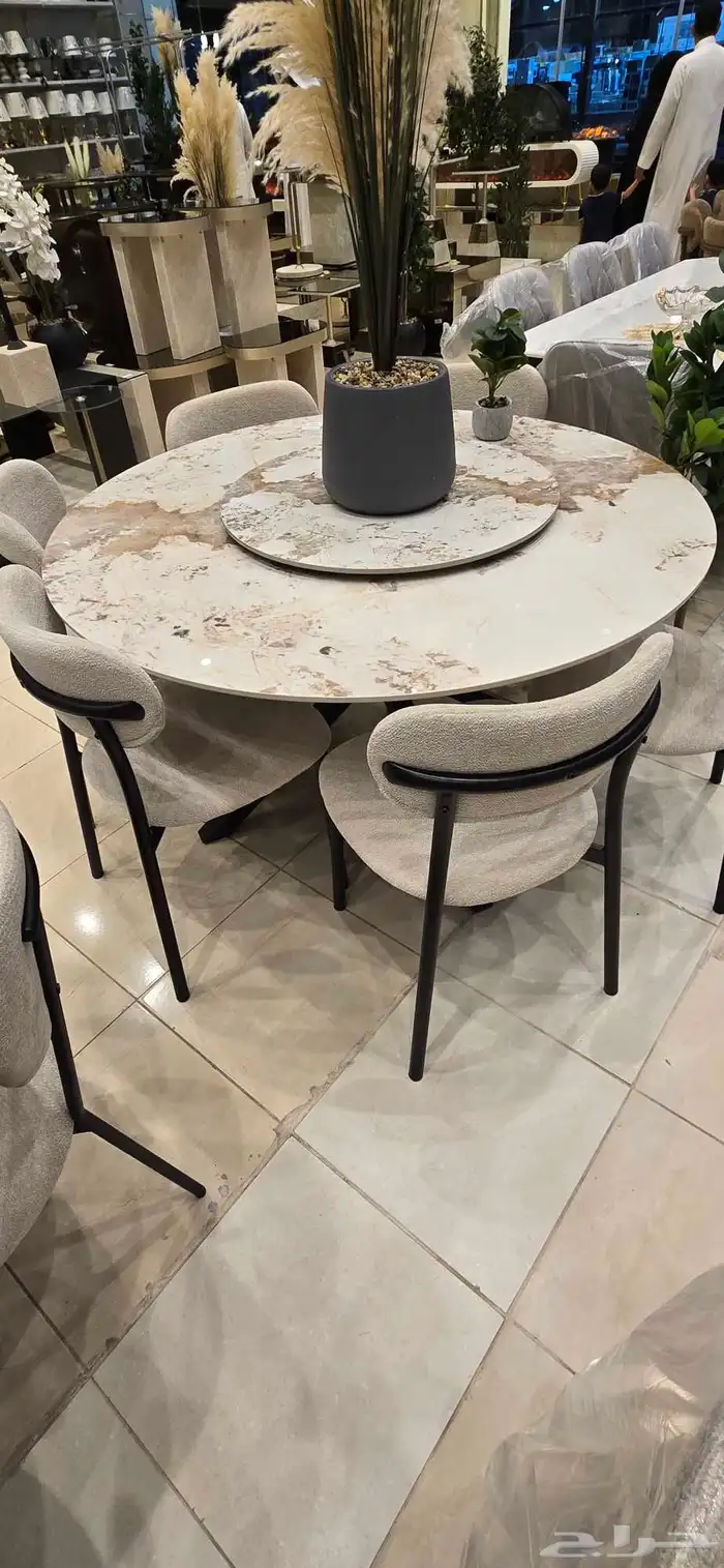 طاولة طعام مع كرسي كامل كرتون 4