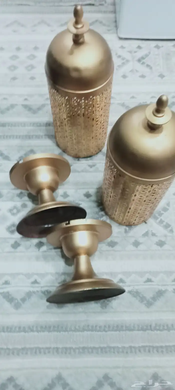 فانوس شموع ذهبي مستعمل للبيع 1