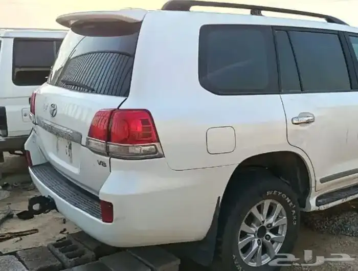 قطع غيار سيارات تشليح تويوتا نيسان جمس هونداي هوندا 1