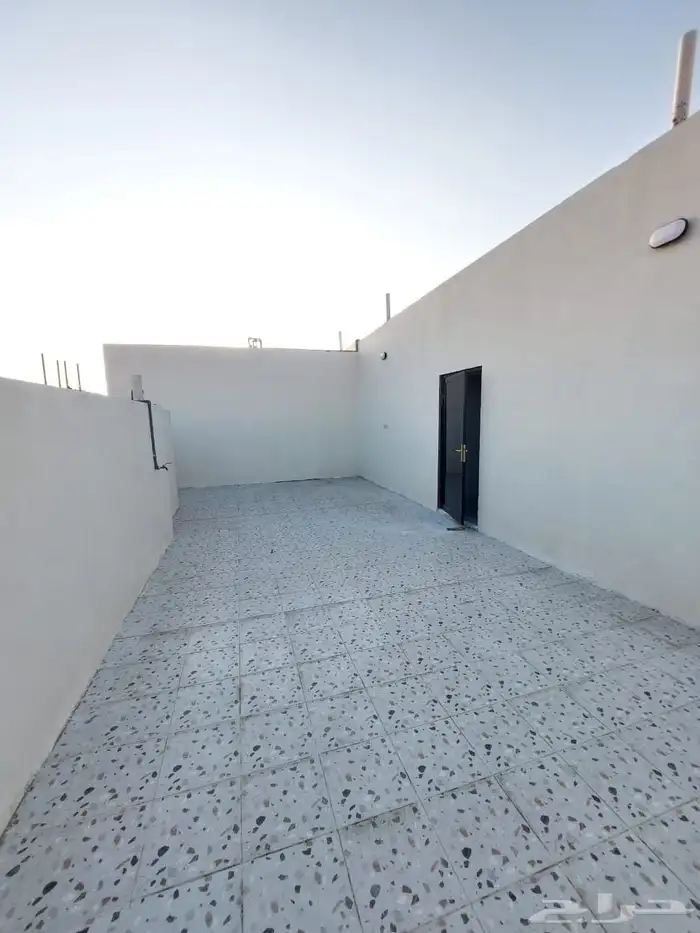 للبيع شقق ارضيه وعلوية دوبلكس بالدمام حي بدر جديده 9