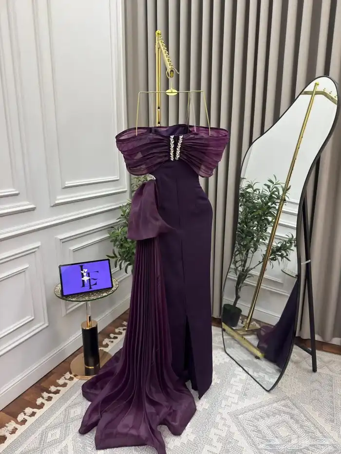 فساتين فخمة بتصاميم أنيقة وجودة عالية  تناسب المناسبات 20