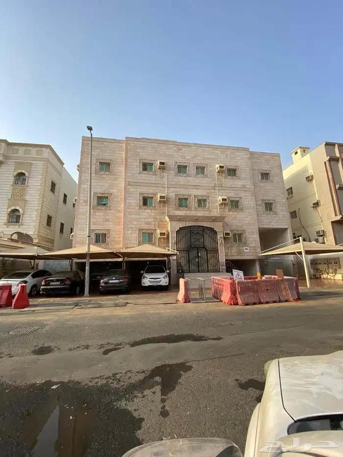 شقة للايجار بحي الصفا مكونة من 2 غرف وصالة ومطبخ 0