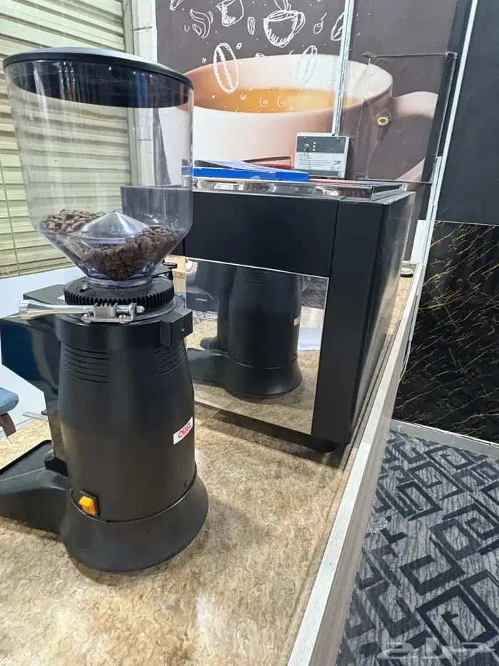 مكينة قهوة ومطحنة وكاشير كوفي للبيع 3