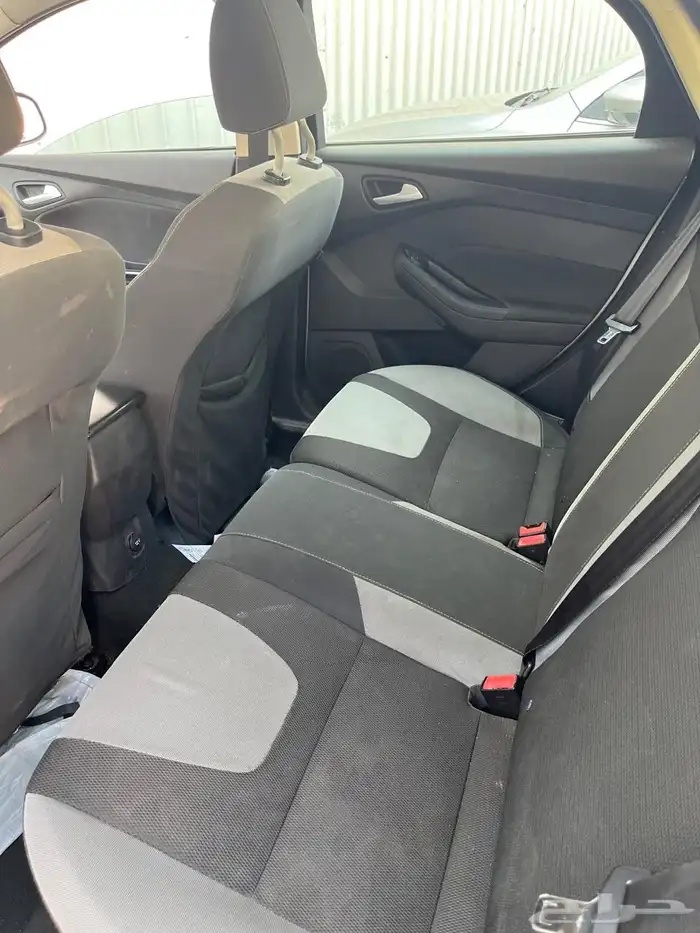 فورد فوكس 2013 نظيفه 8