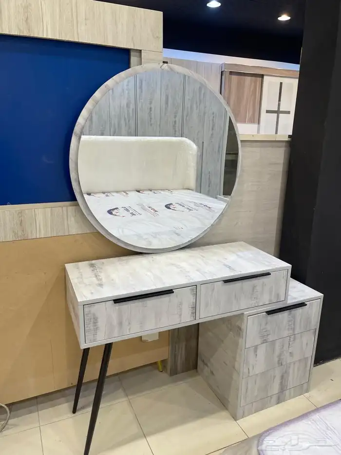 غرفة نوم كاملة  أثاث منزلي  سرير ودولاب وبطانيات 6