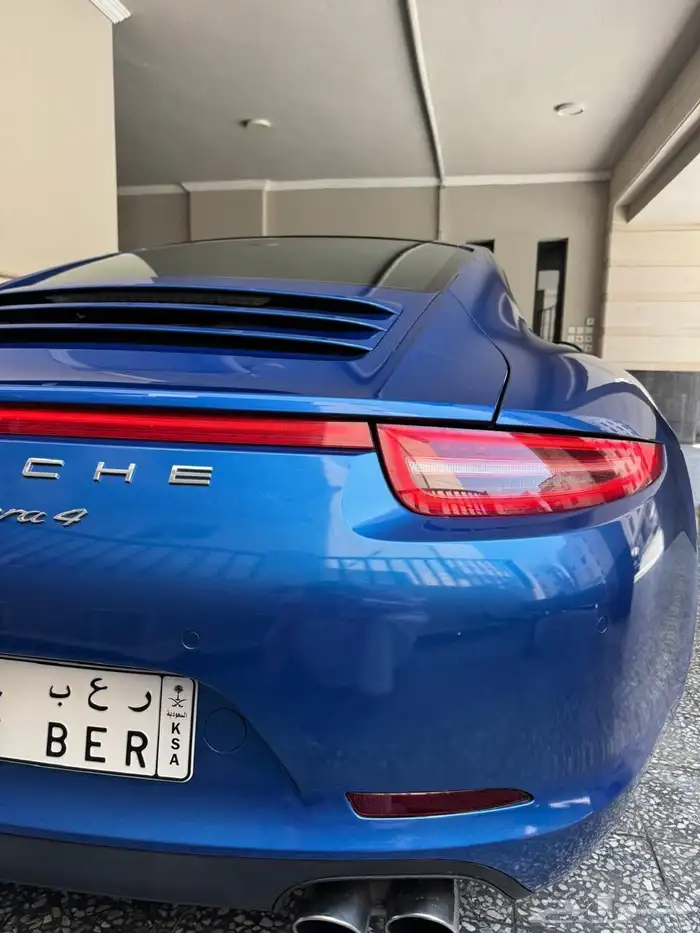 بورش كاريرا 4 0