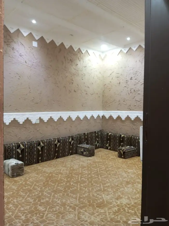 للاستثمار موقع تجاري علي طريق الخواجات 13