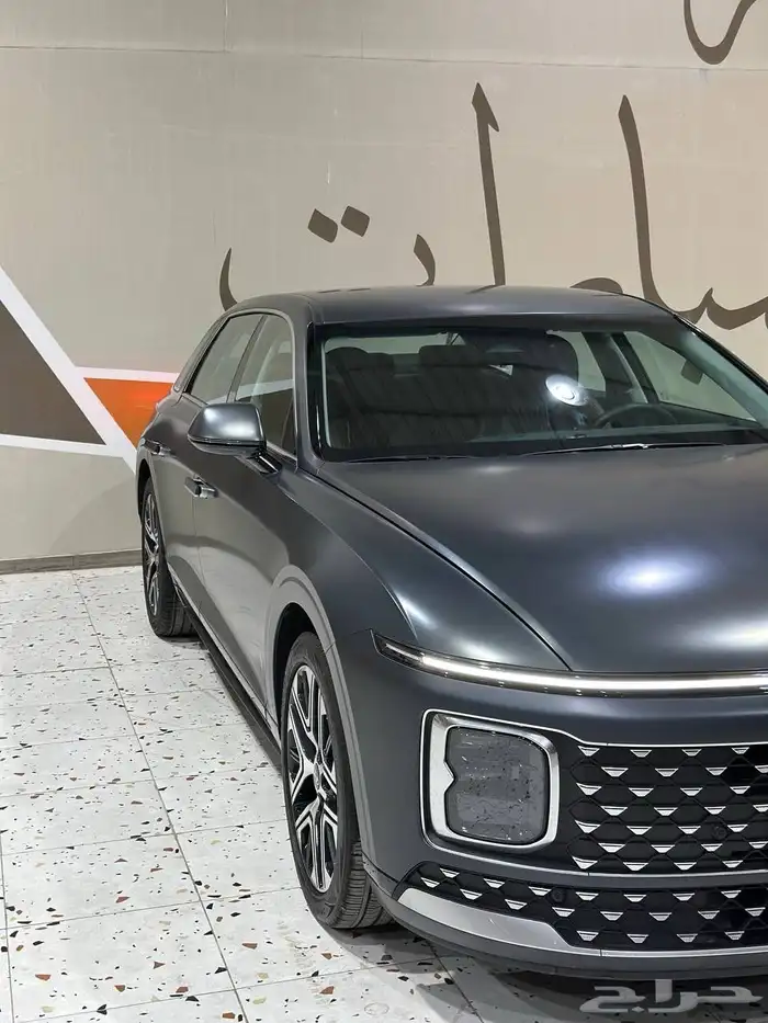 ازيرا 2023 بريميوم . رصد الفخامة 9