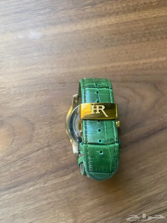 ساعتين نساء للبيع 4