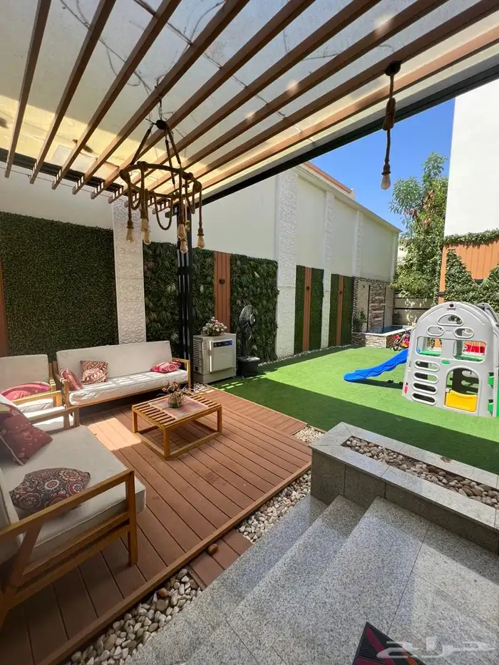 فيلا للبيع بالمدينة حي التلال 16