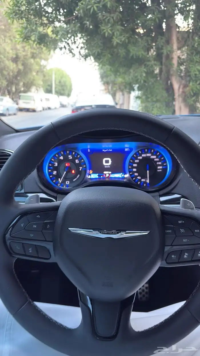 كرايسلر 300s 2023 15