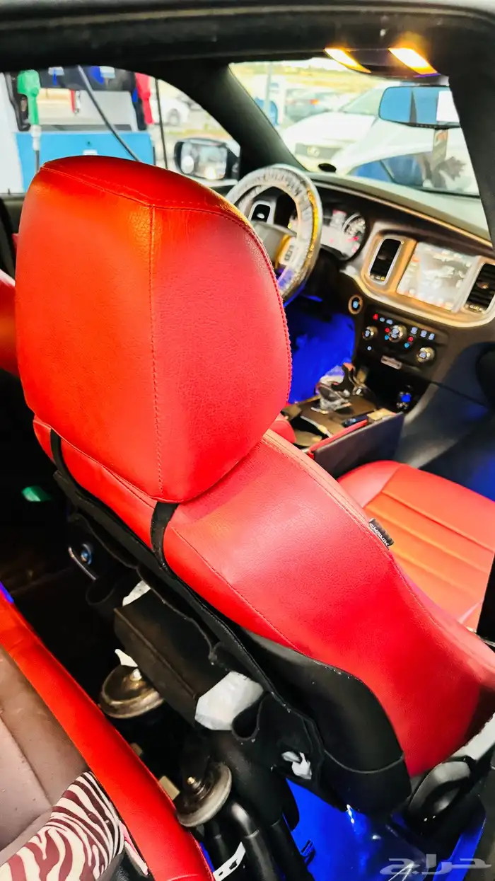 دودج تشارجر 2014   6 سلندر 9