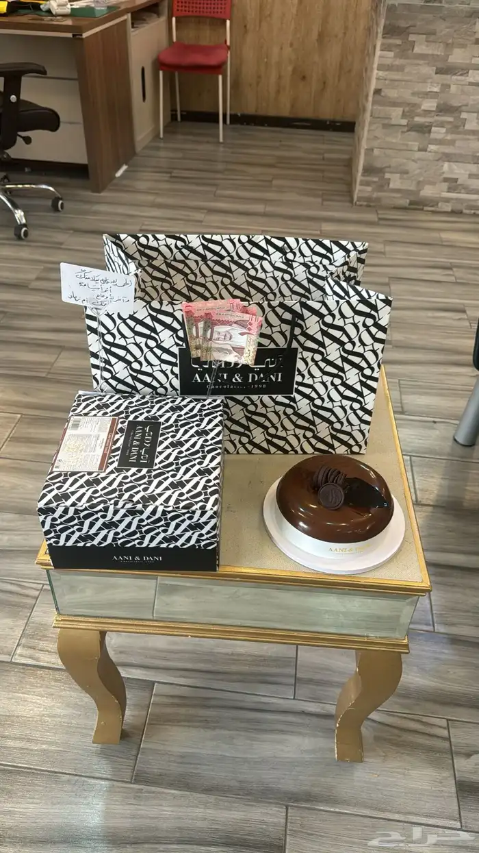 مندوب هدايا الدمآم آلخبر مندوب الشرقيه توصيل شحنات تسوق شخص 9