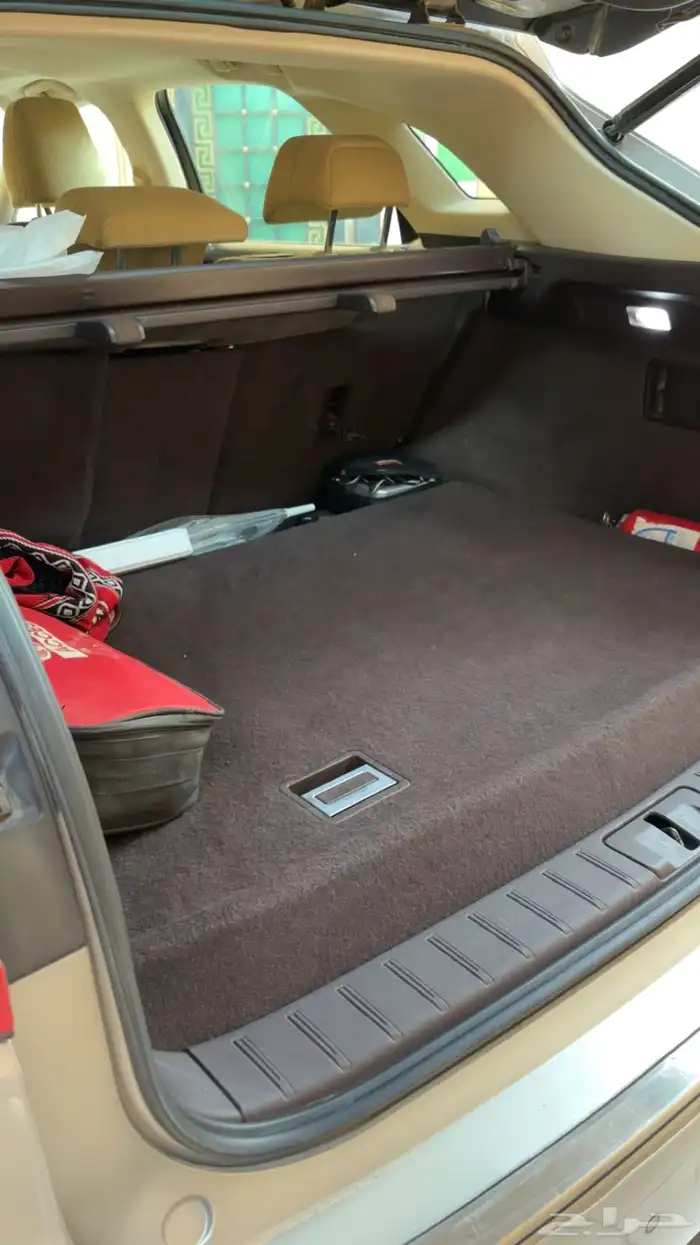 سيارة لكزسس 9