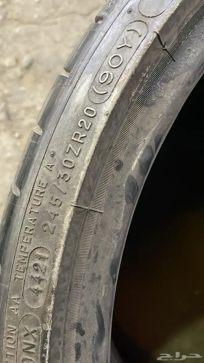 245 30 20 كفرين مشلان نضيفه 0