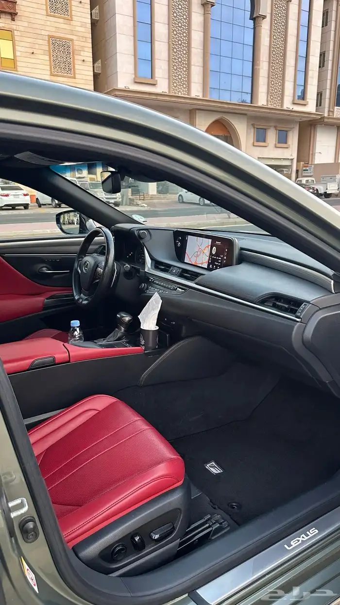 لكزس ES F SPORT فل كامل 19