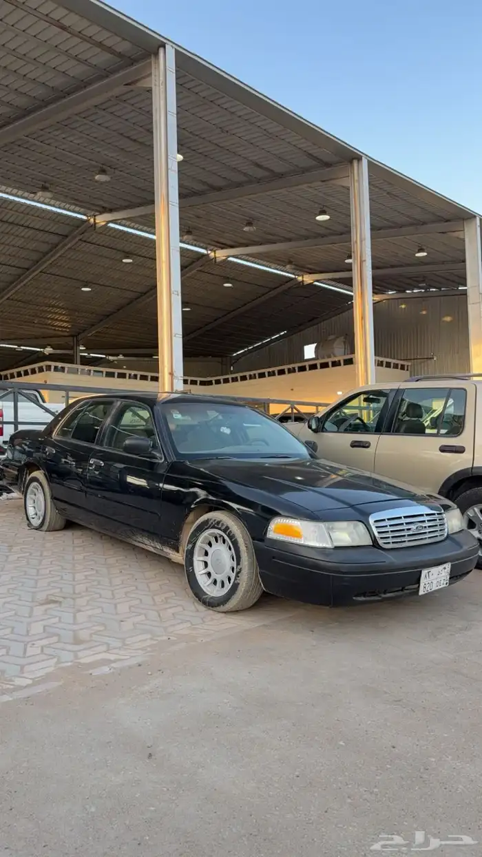 فورد فكتوريا 2002 1