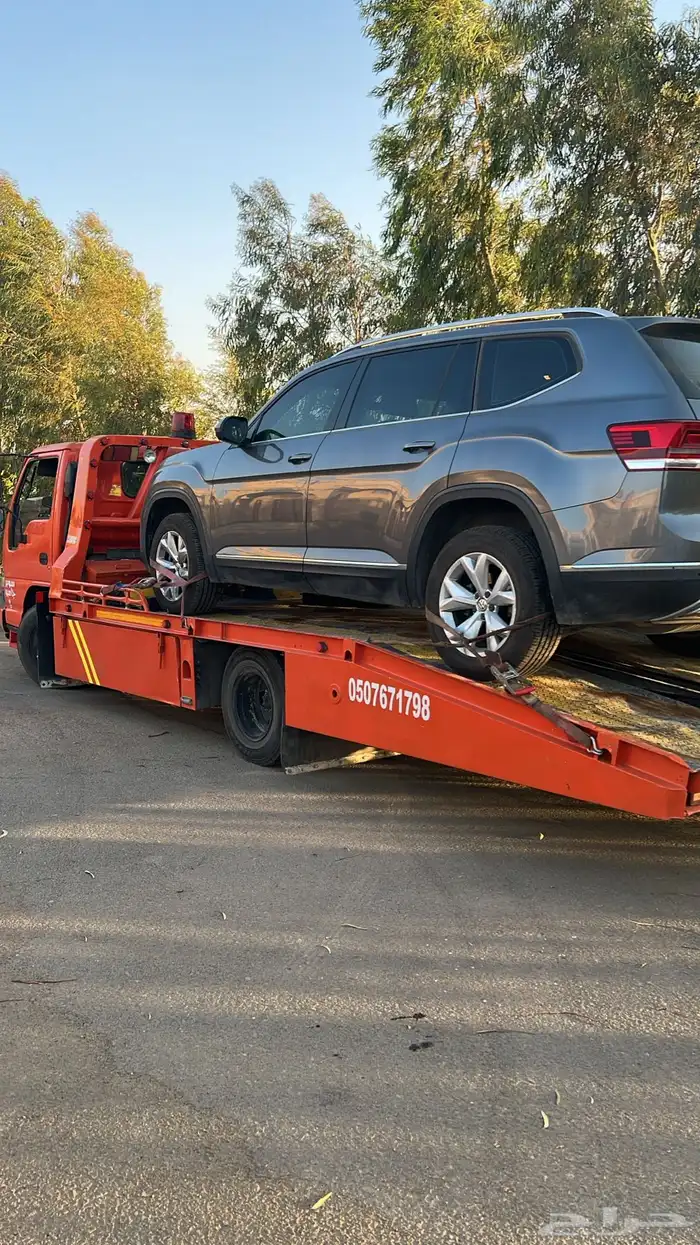 سطحة لنقل السيارات والمعدات 0