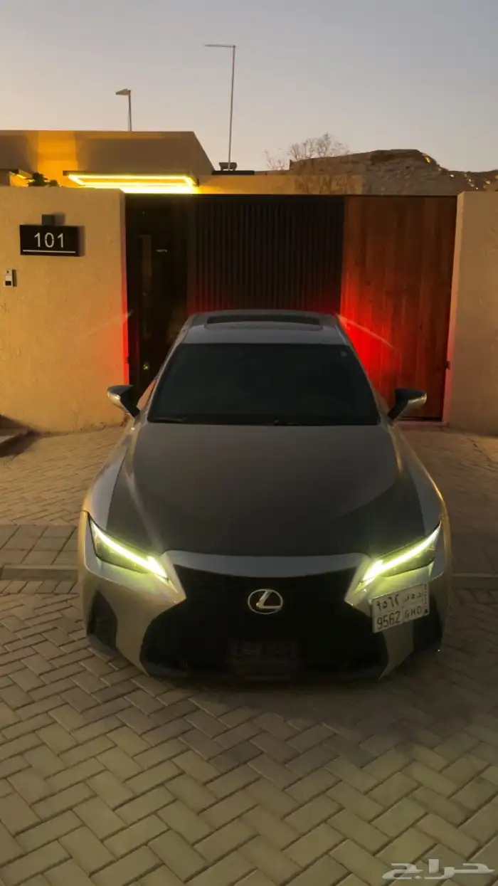 لكزس is300 2