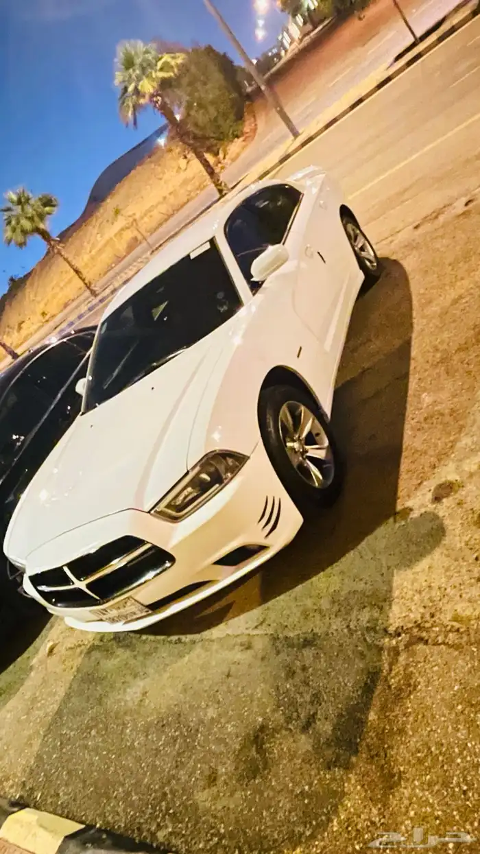 دودج تشارجر 2014   6 سلندر 7