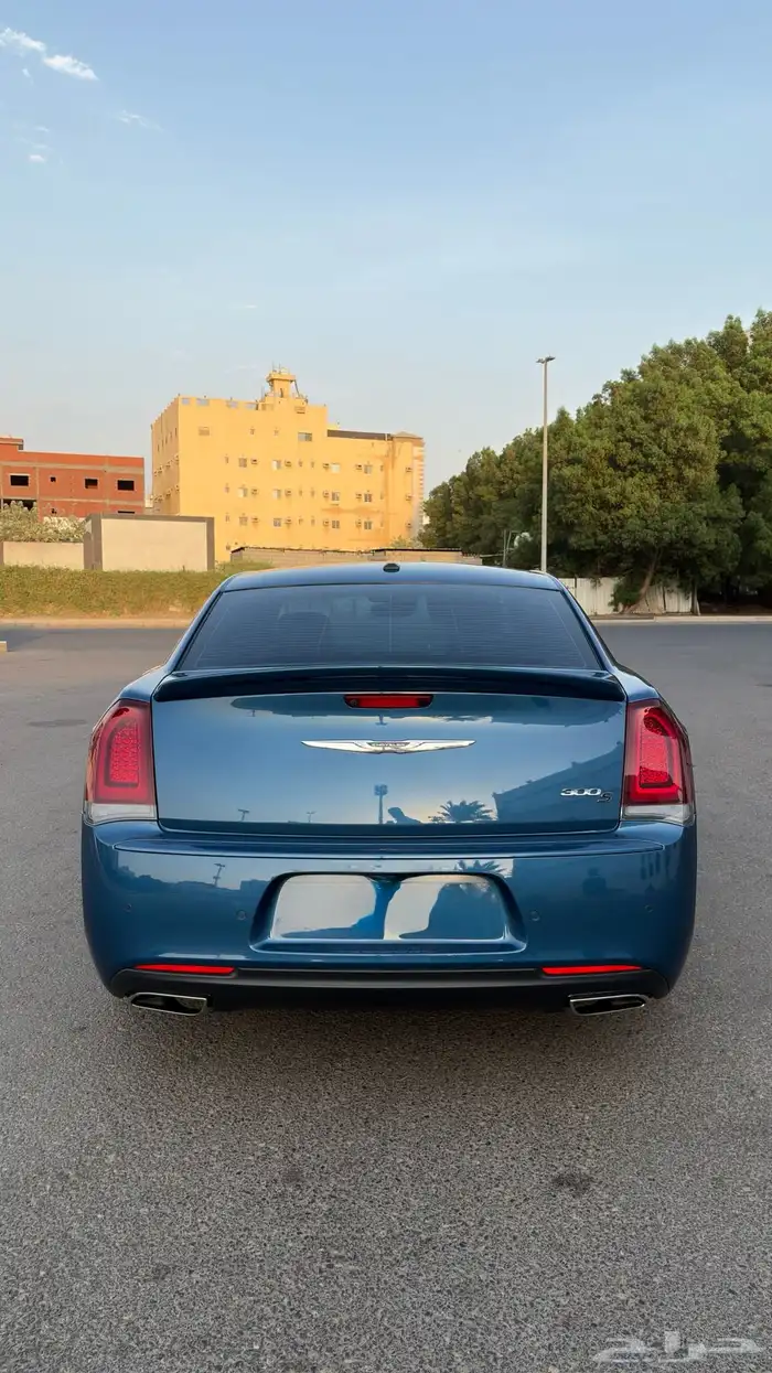 كرايسلر 300s 2023 7