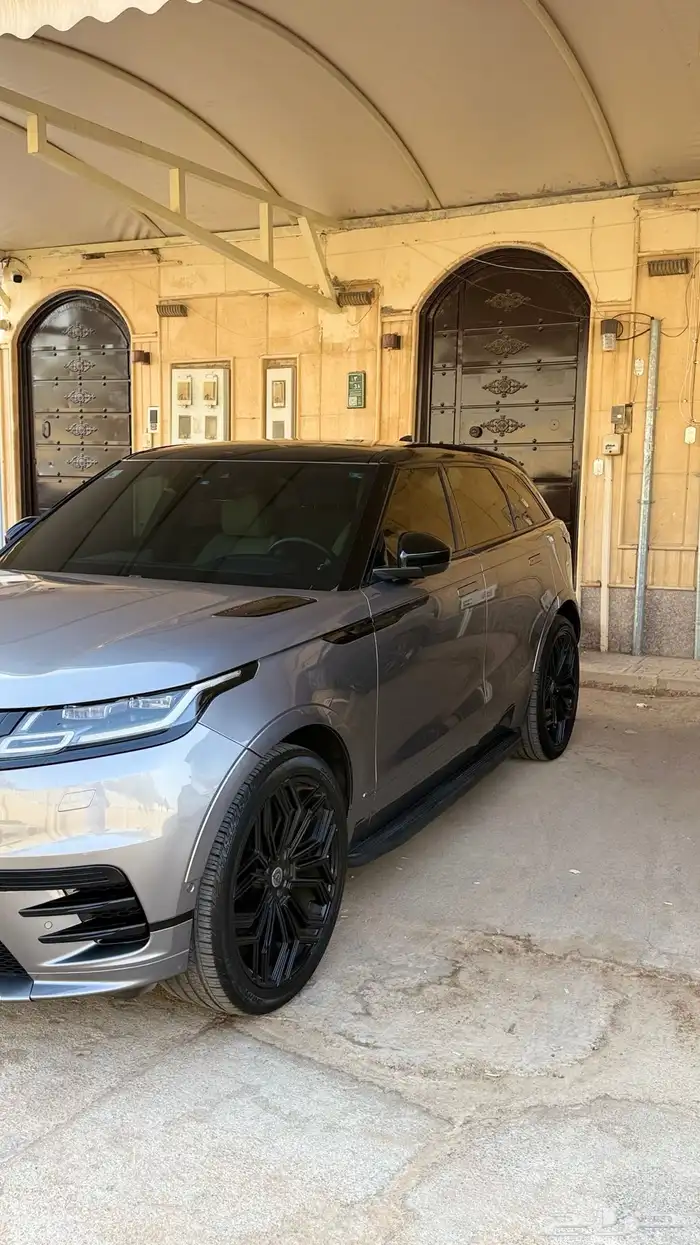 رنج روفر فيلار R ديناميك 2020 (مخزن ممشى قليل) 1