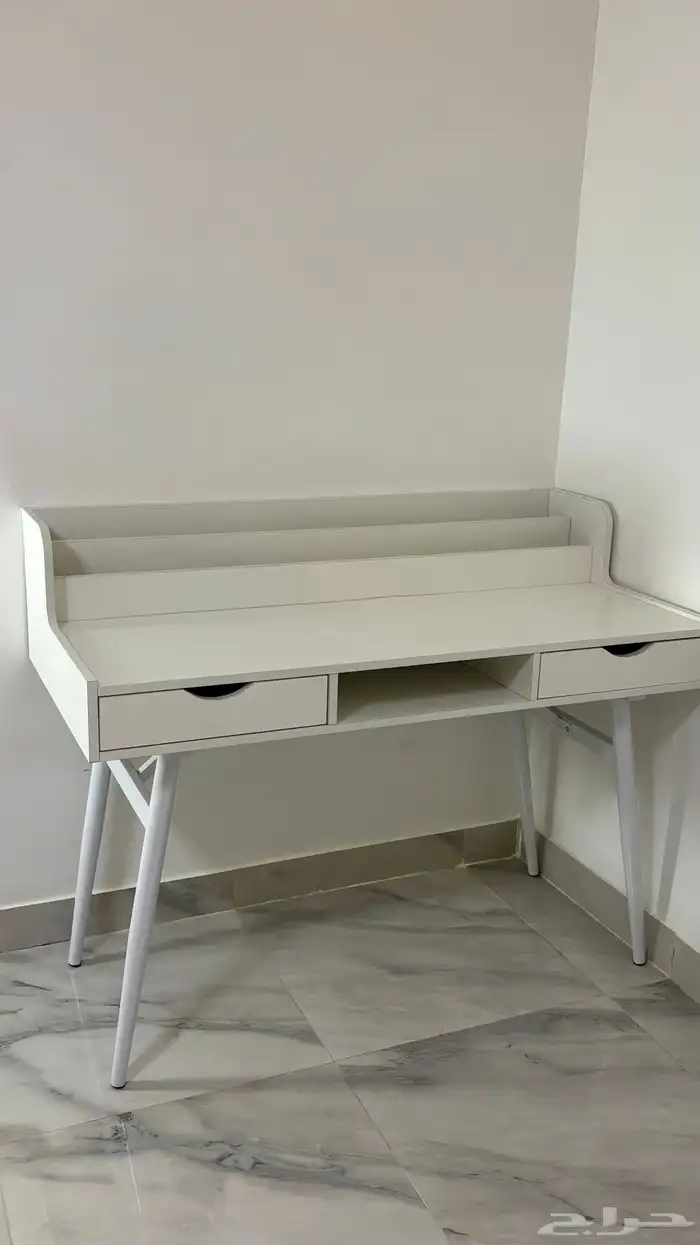 مكتبة للبيع 0