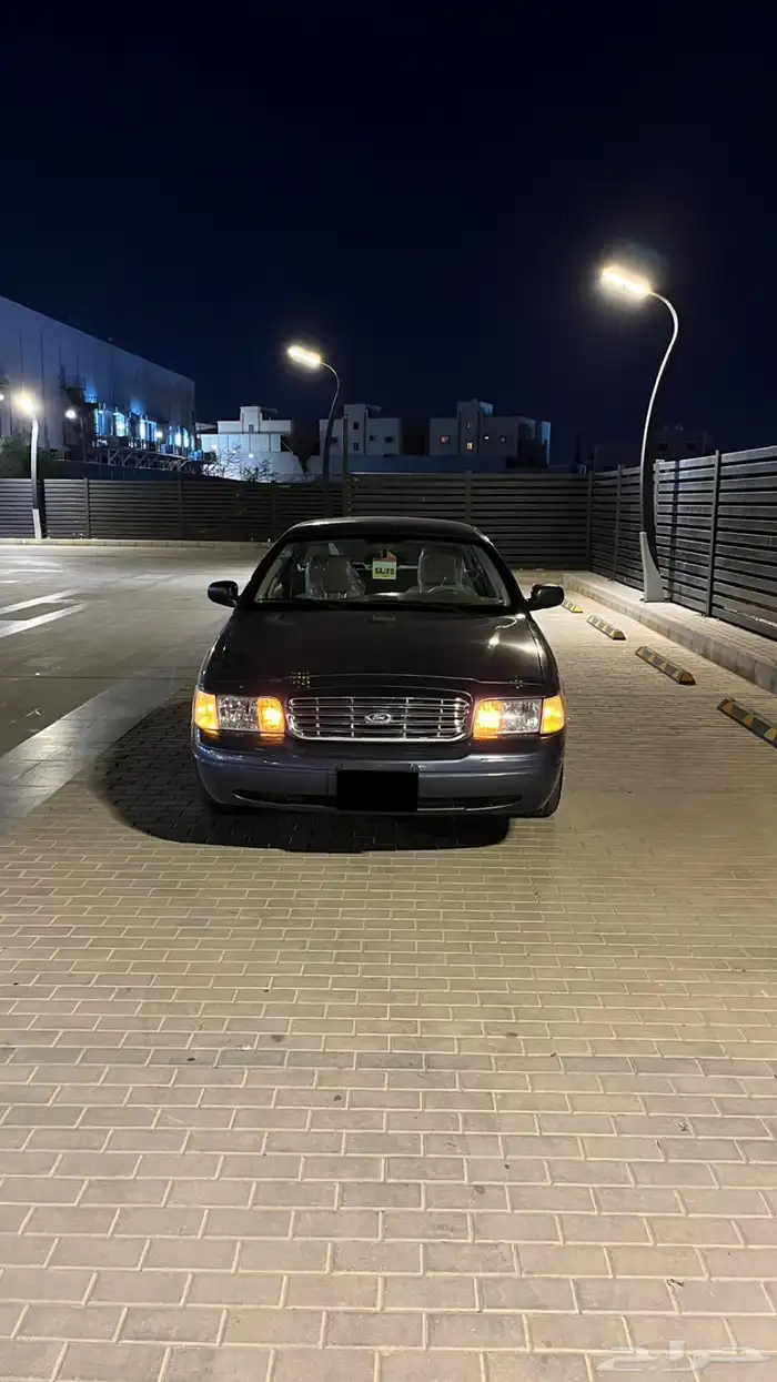 فورد فكتوريا 2011 5