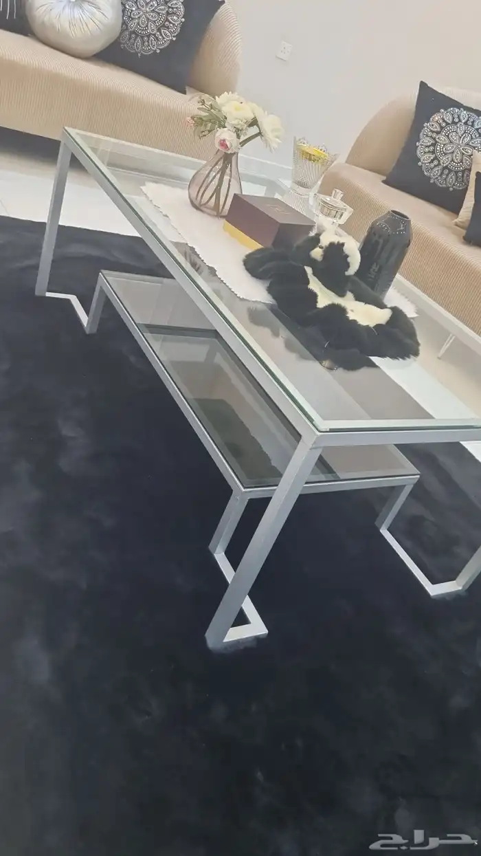 طاوله كبيره مع خدمه رخام سته درجه اولى 0