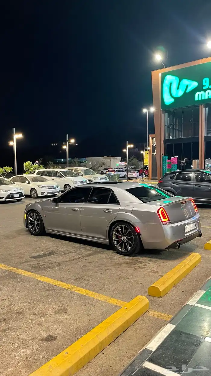 كلايسلر 2014 5.7 للبيع او البدل 2