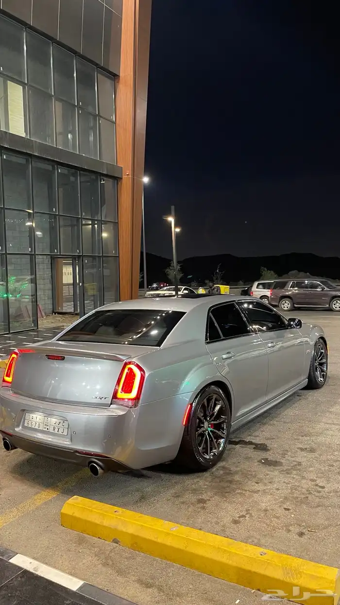 كلايسلر 2014 5.7 للبيع او البدل 4