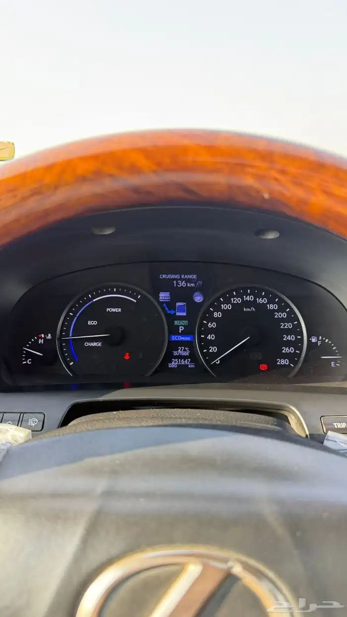 لكزس LS600 24