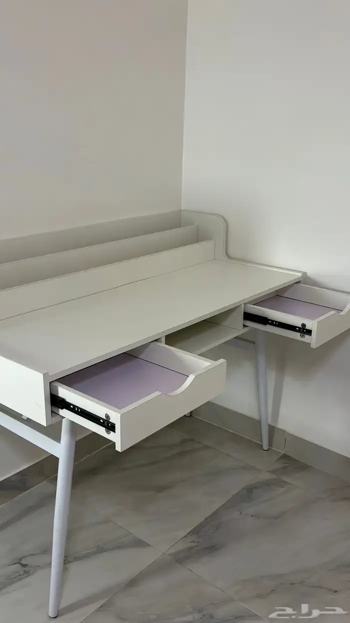 مكتبة للبيع 3