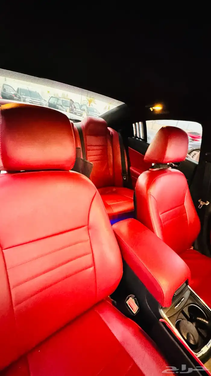 دودج تشارجر 2014   6 سلندر 18