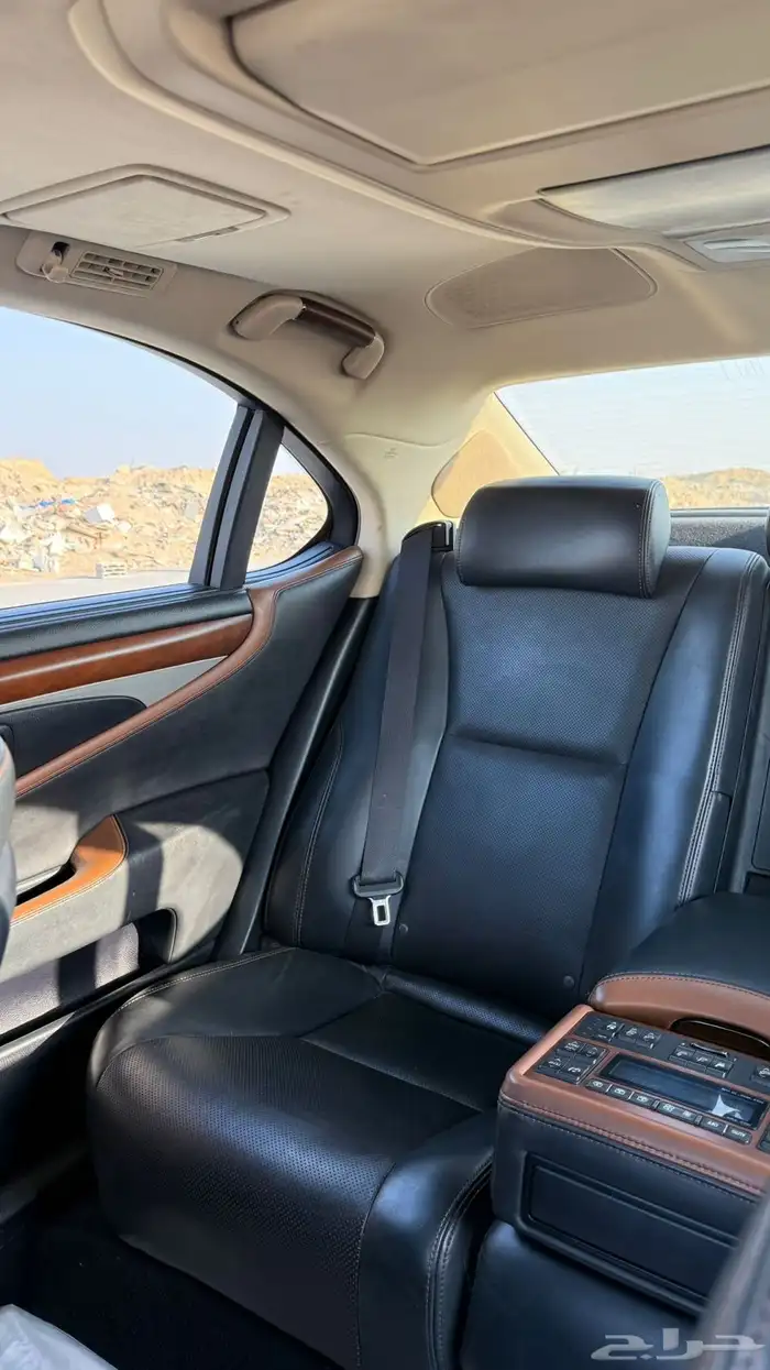 لكزس LS600 20