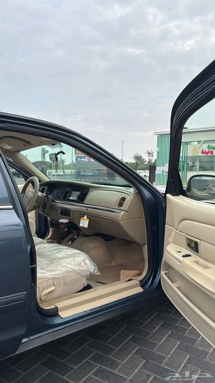 فورد فكتوريا 2011 14